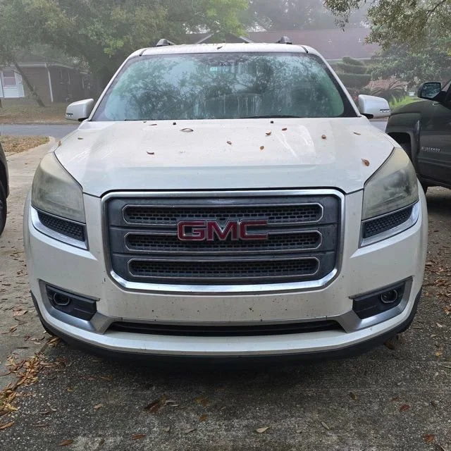 Used 2013 White Diamond Tricoat GMC SLT image 2