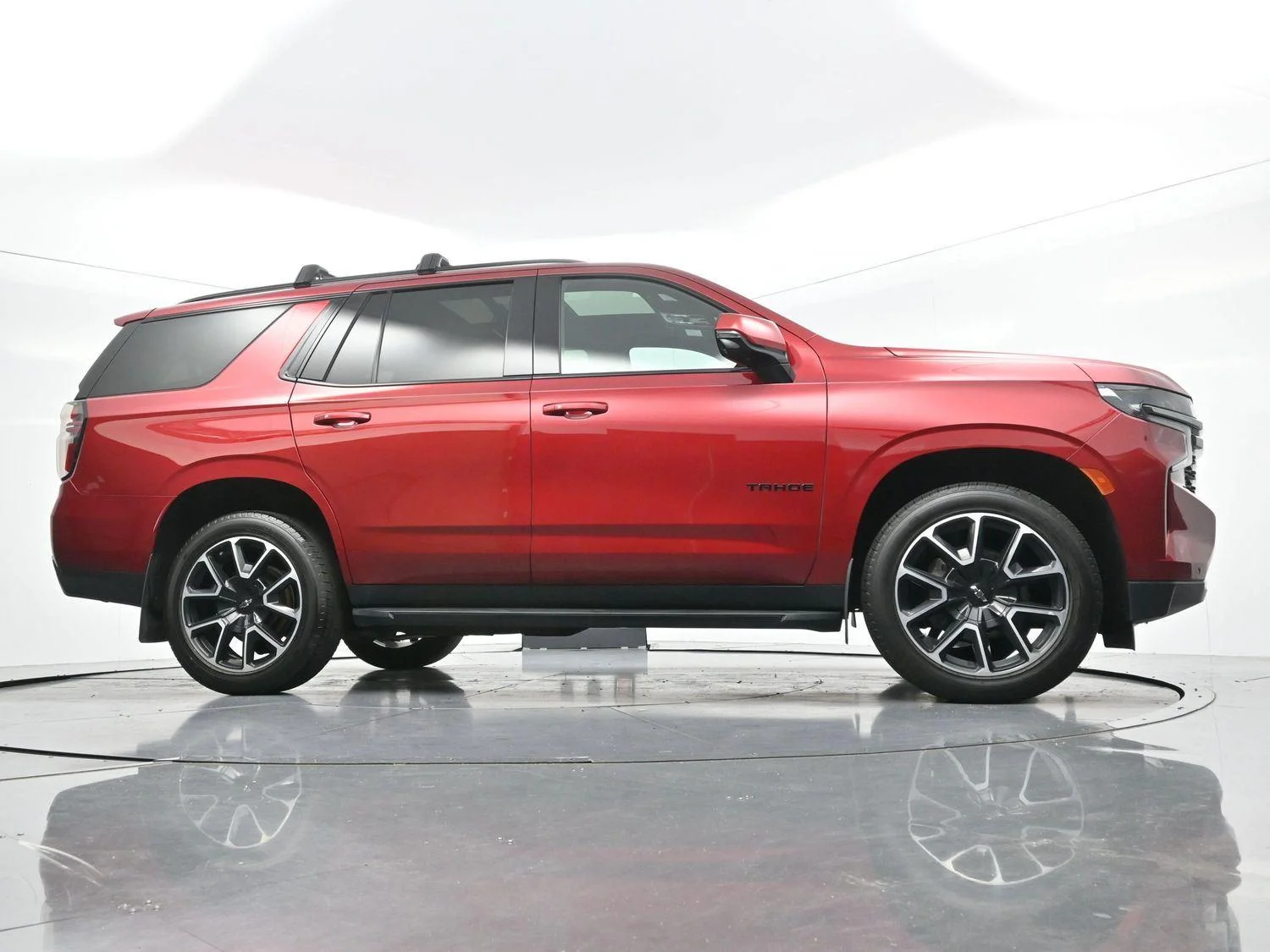 Used 2021 CHERRY RED TINTCOAT Chevrolet RST image 47