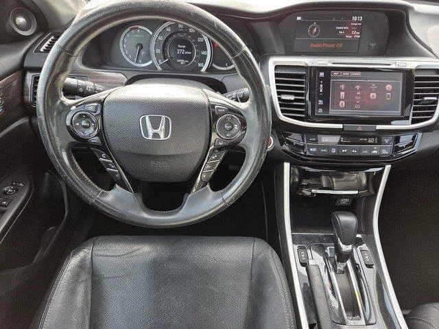Used 2017 Modern Steel Metallic Honda EX-L image 20