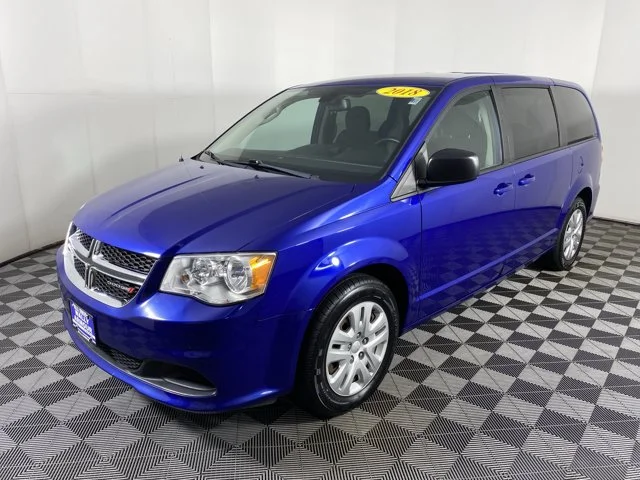 Used 2018 Blue Dodge SE image 9