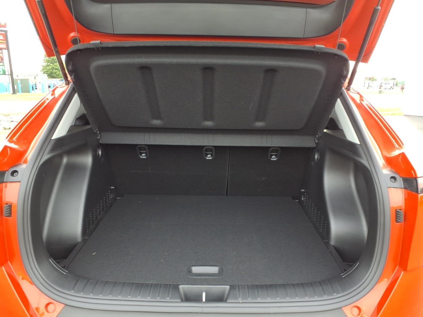 2025 Hyundai Kona SEL Convenience - Photo 11