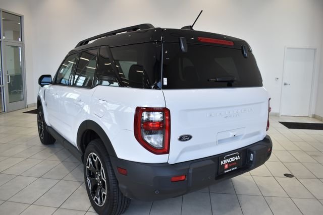 Used 2025 White Ford Outer Banks image 6