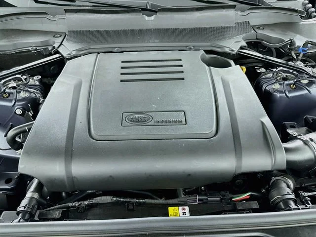 New 2026 Varesine Blue Land Rover Dynamic SE image 32
