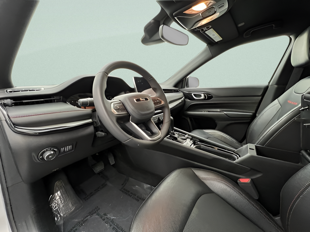 Used 2025 Silver Jeep Trailhawk image 21