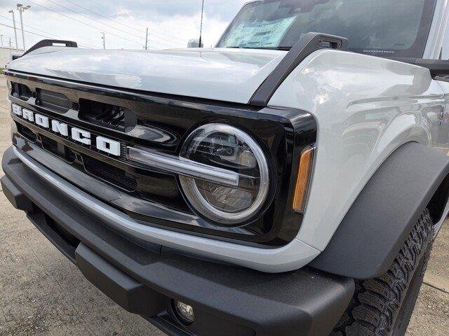 New 2026 Avalanche Gray Ford Outer Banks® image 10