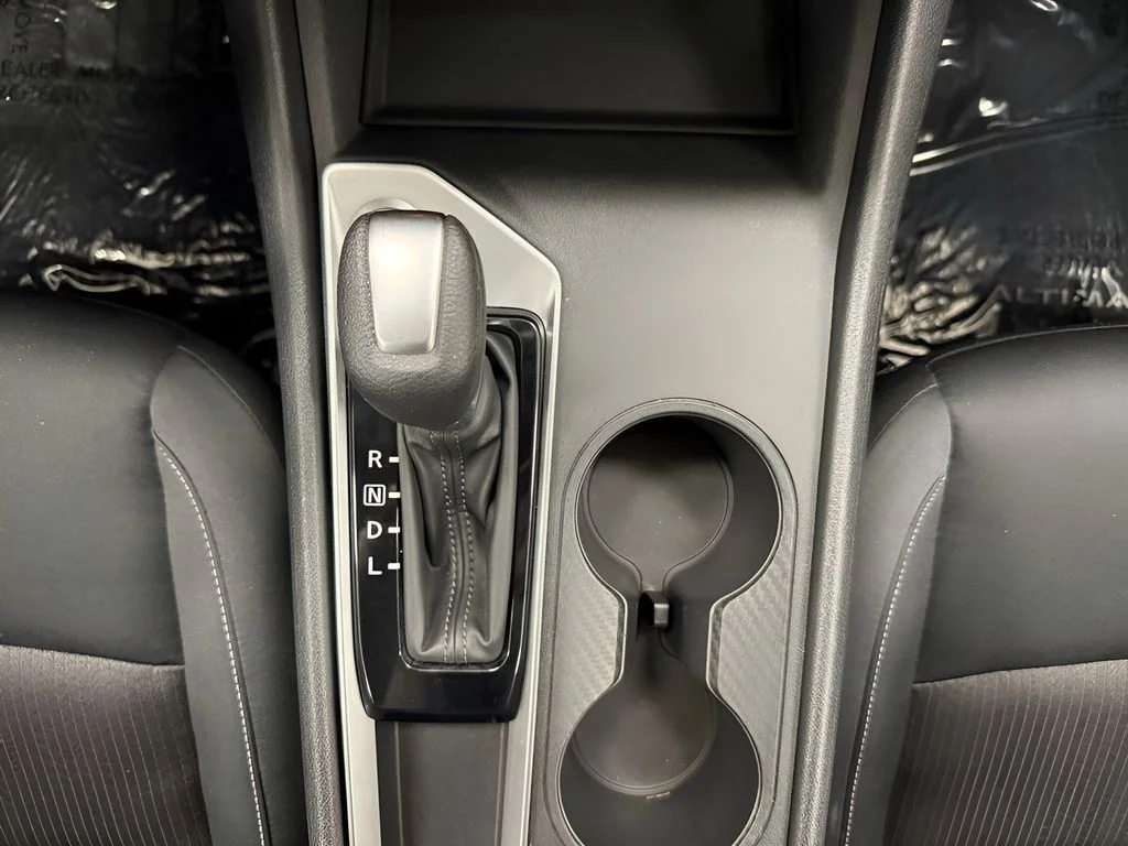 Used 2022 Silver Nissan 2.5 S image 24