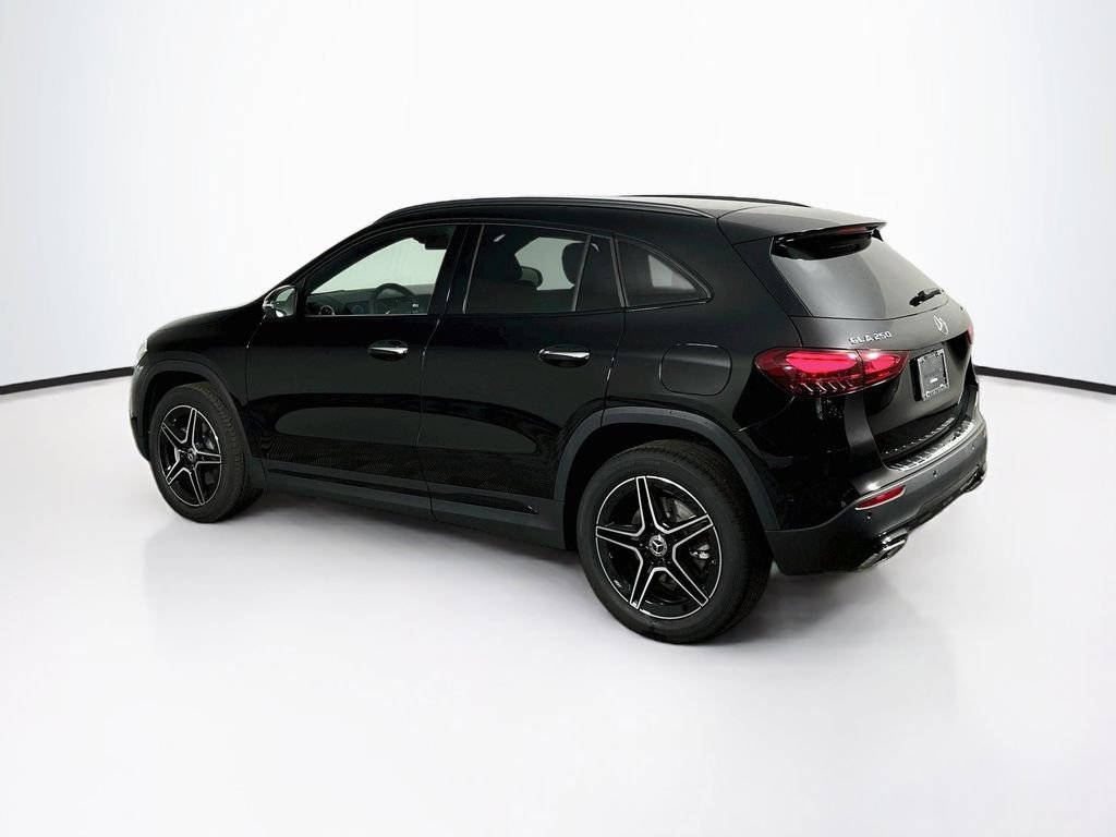 New 2026 Night Black Mercedes-Benz GLA 250 image 4