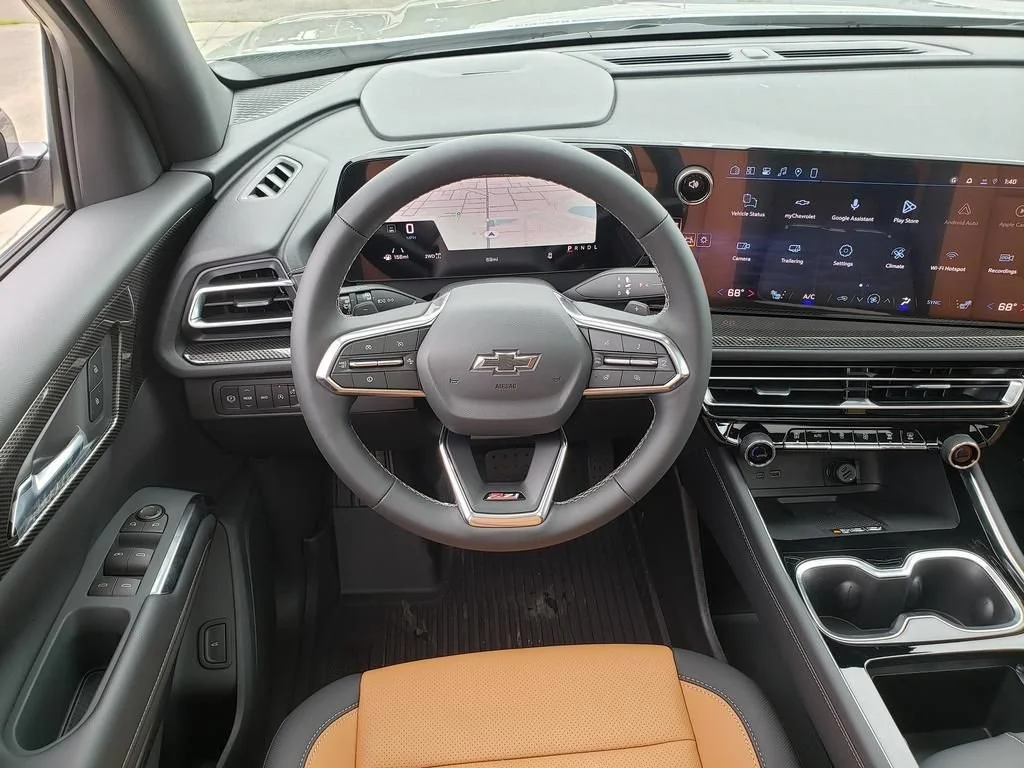 New 2027 Sandstone Gray Chevrolet Z71 image 22