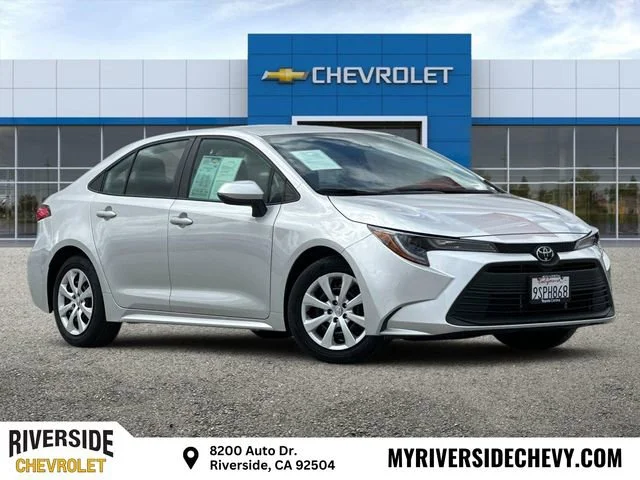 2025 Toyota Corolla LE CVT's photo