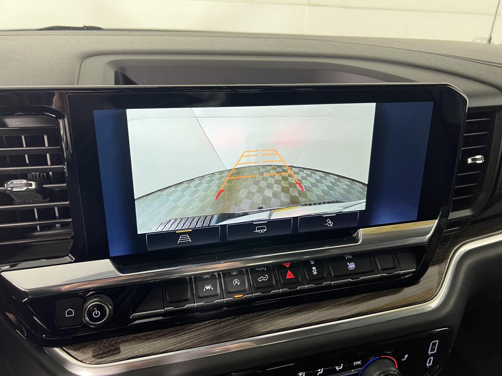 Used 2025 Summit White Chevrolet LT image 6