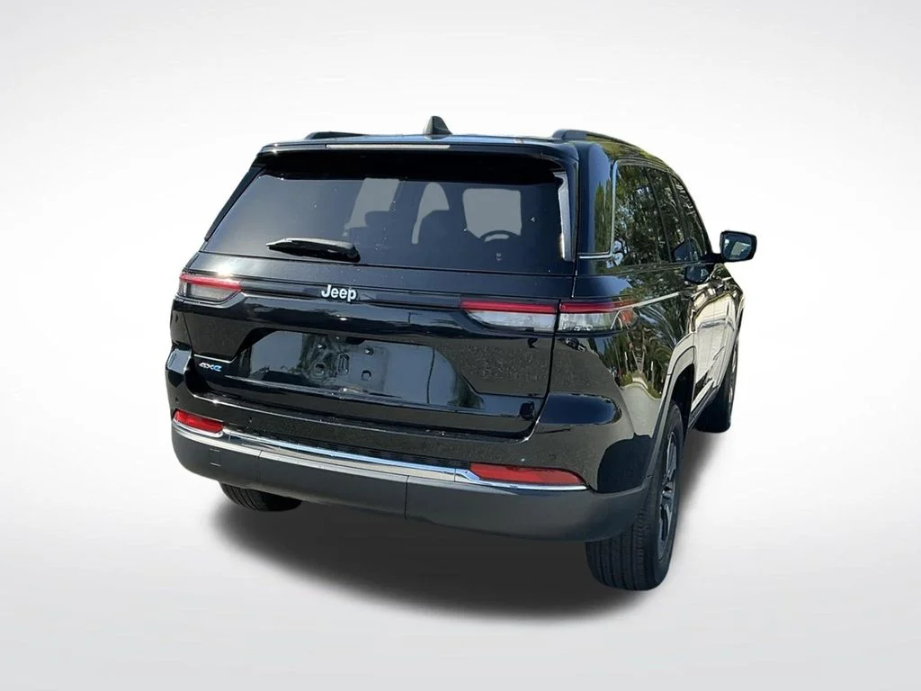 Used 2024 Black Jeep 4xe image 13