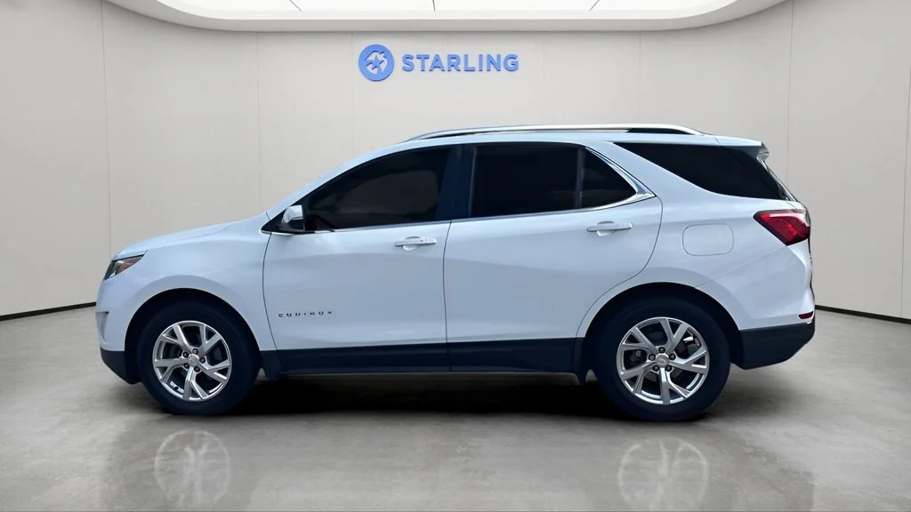 Used 2019 SUMMIT WHITE Chevrolet LT image 3