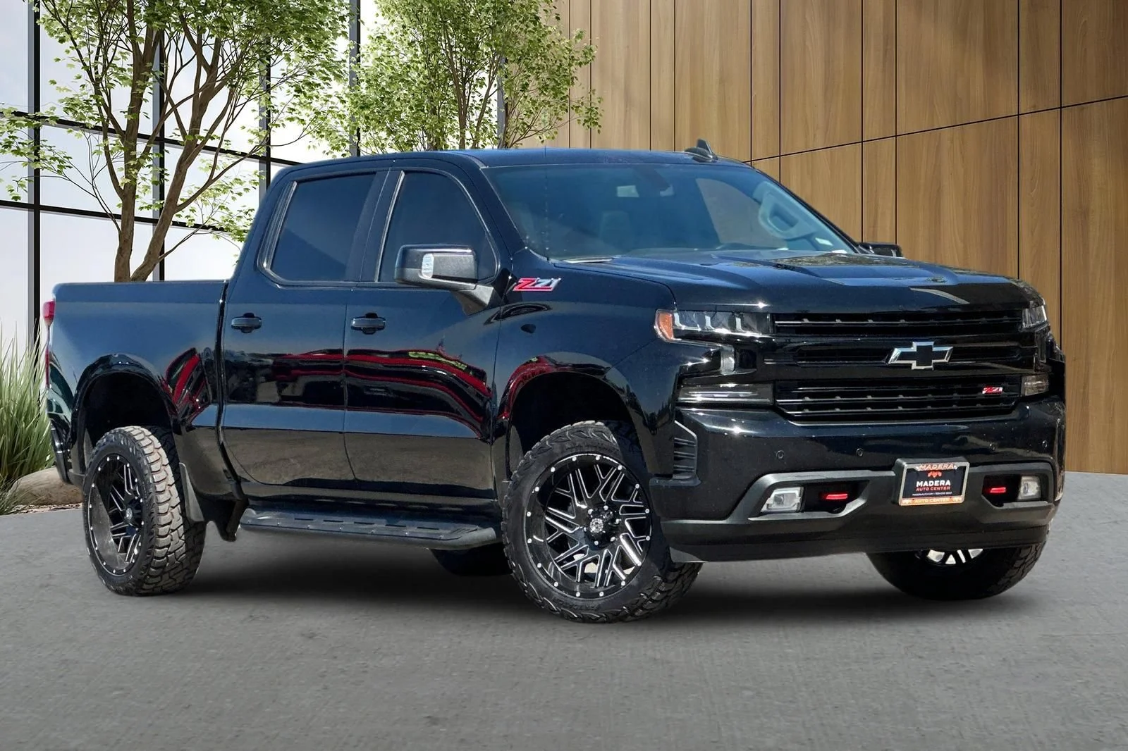 Used 2022 Black Chevrolet LT Trail Boss image 2