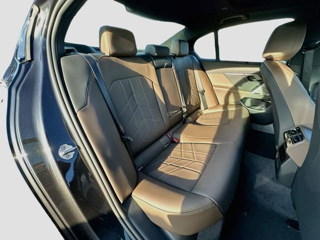 New 2027 Gray BMW 550e xDrive image 20