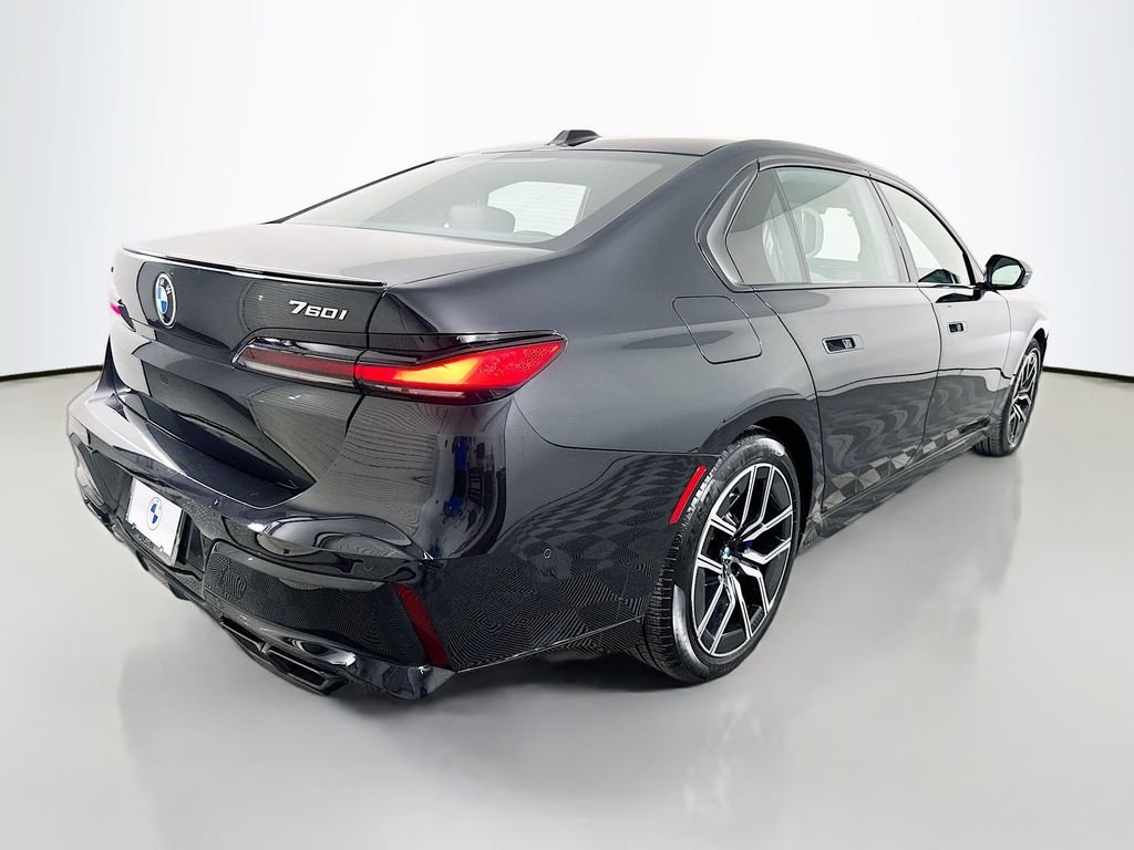 Used 2026 Black Sapphire Metallic BMW 760i xDrive image 5