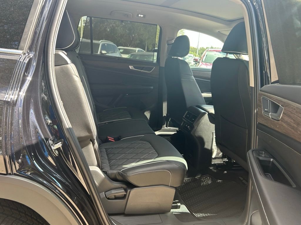 New 2026 Black Volkswagen 2.0T SEL Premium R-Line image 35