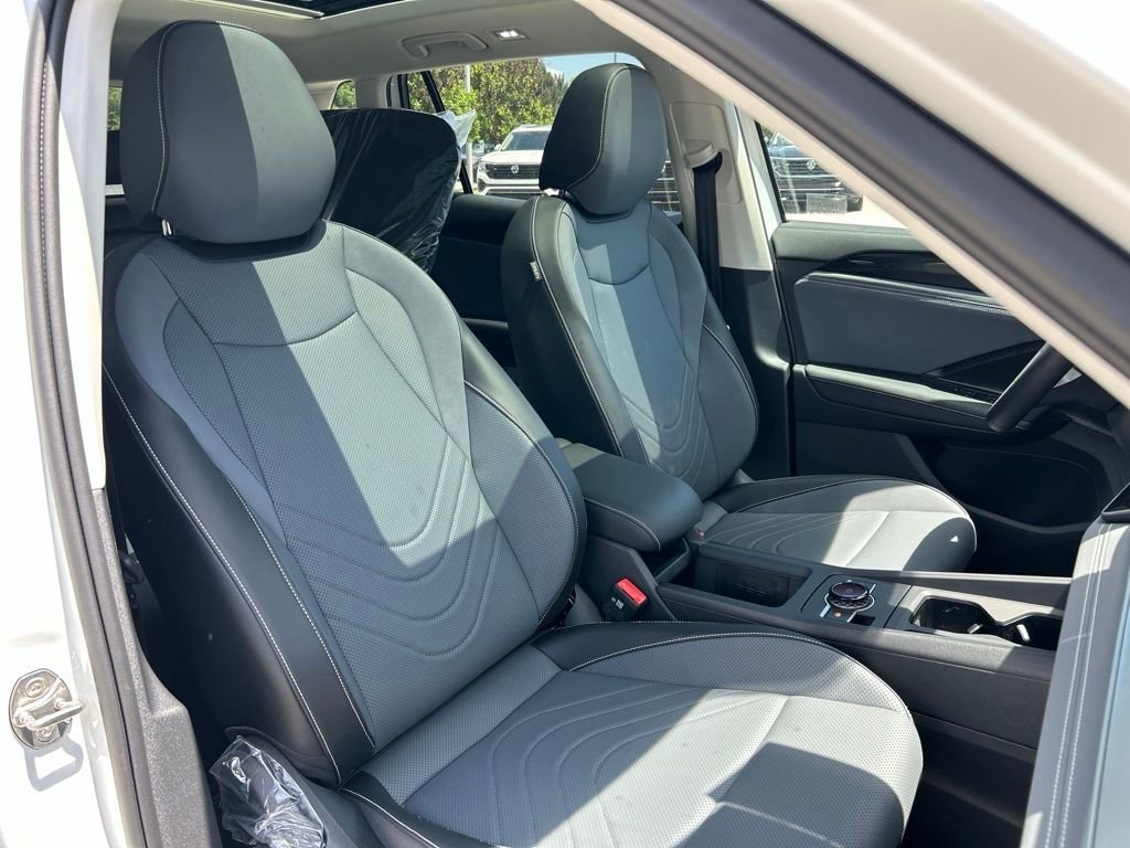 New 2026 White Volkswagen 2.0T SE image 42