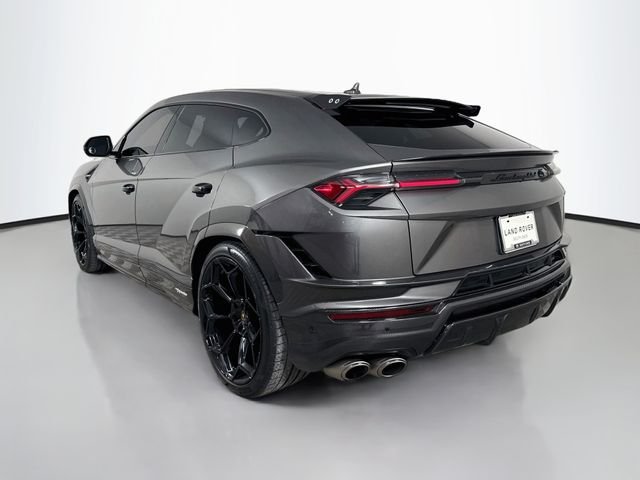 Used 2023 Gray Lamborghini Performante image 7