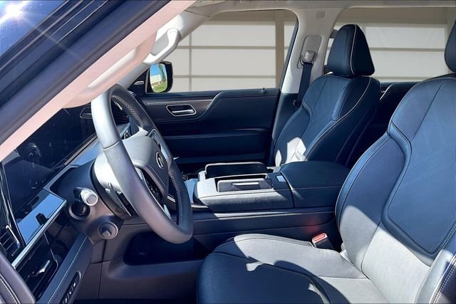 Used 2026 Black INFINITI LUXE image 25