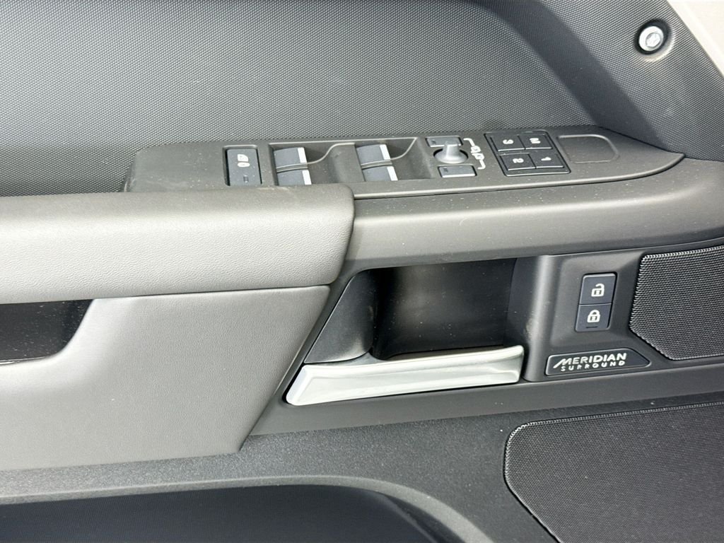 New 2026 Borasco Grey Land Rover X-Dynamic SE image 22