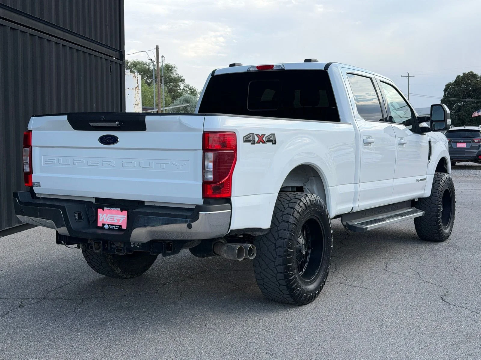Used 2022 White Ford Lariat image 7