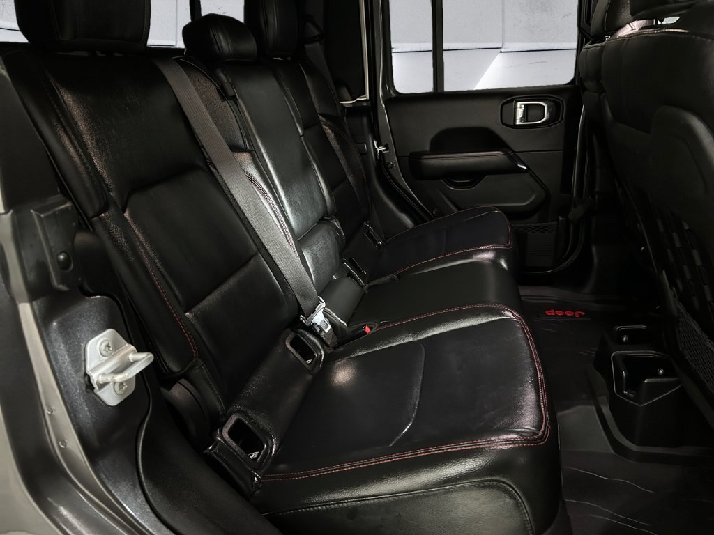 Used 2022 Gray Jeep Rubicon image 16