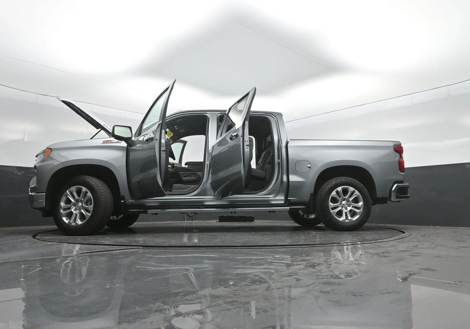 Used 2025 Sterling Gray Metallic Chevrolet LTZ image 57