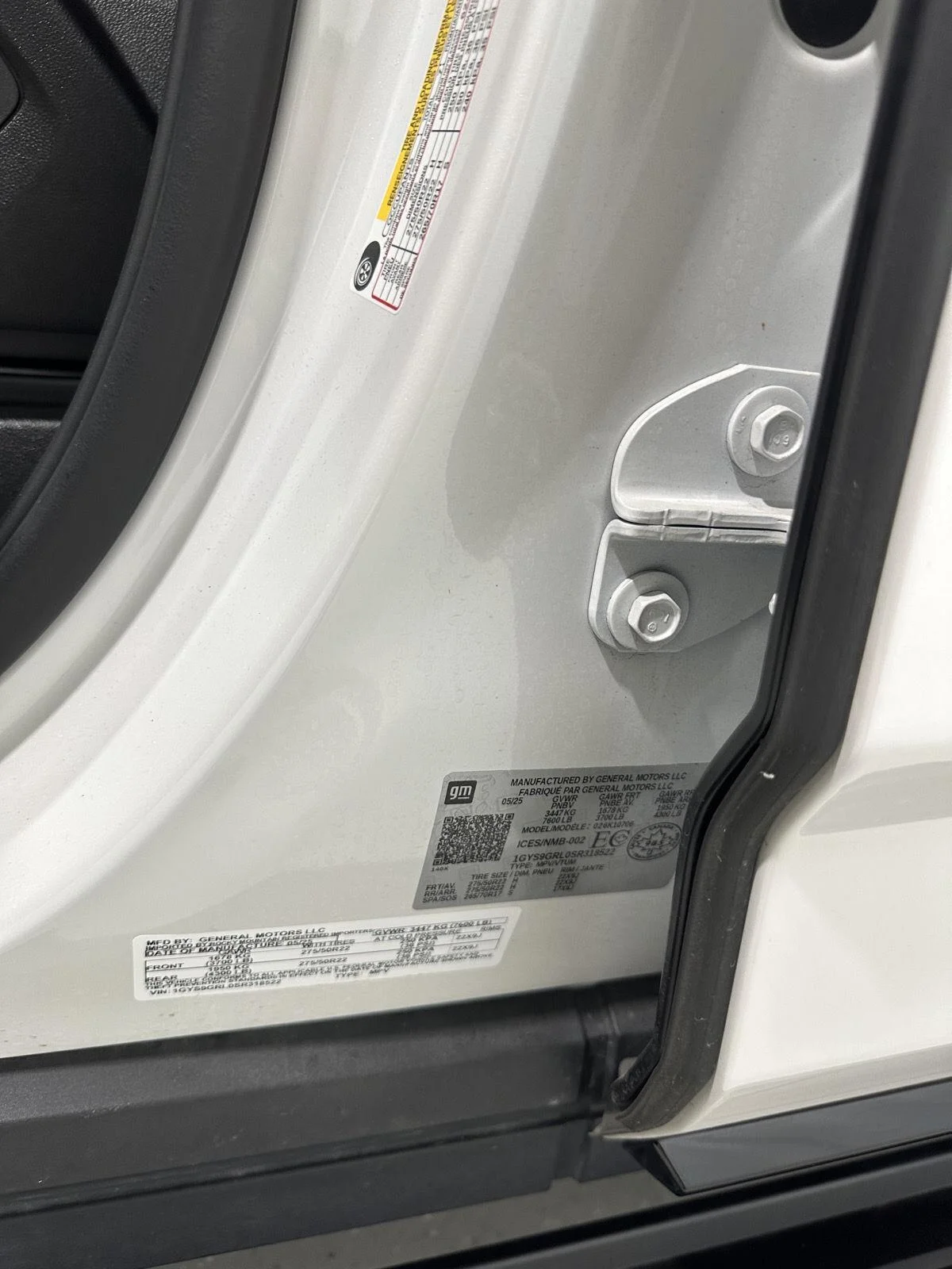 Used 2025 Crystal White Tricoat Cadillac Sport Platinum image 27