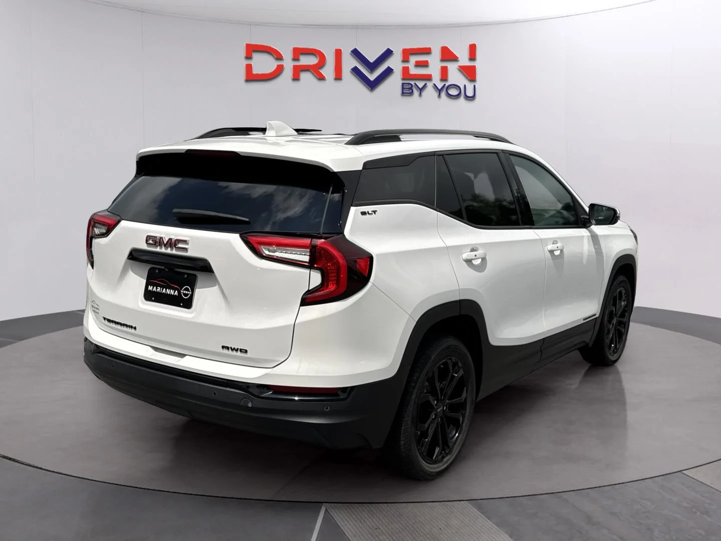 Used 2022 Summit White GMC SLT image 5