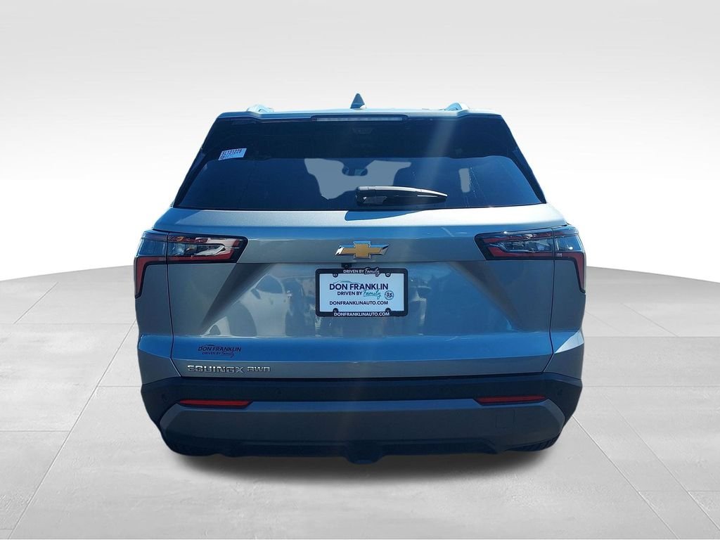 Used 2025 Gray Chevrolet LT image 4