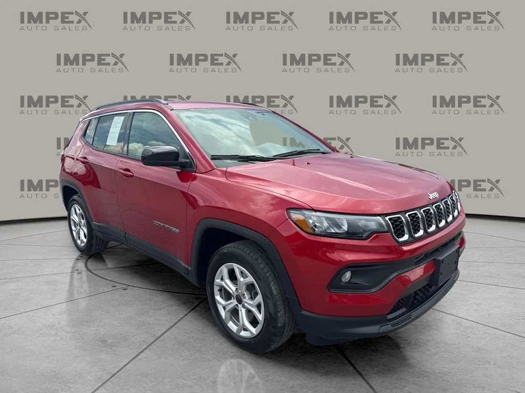 Used 2025 Red Jeep Latitude image 7