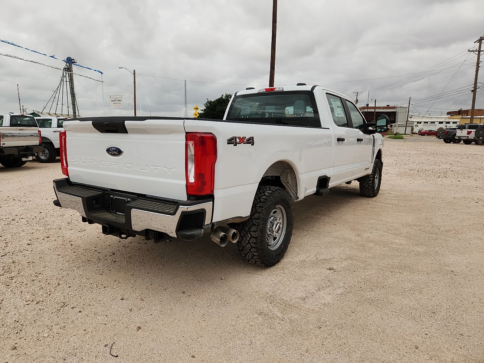 New 2026 Oxford White Ford F-250® XL image 7