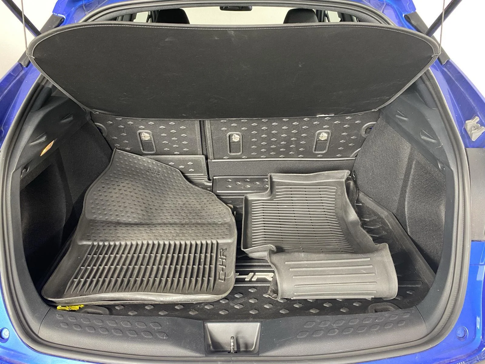 Used 2021 Blue Eclipse Metallic Toyota XLE image 7