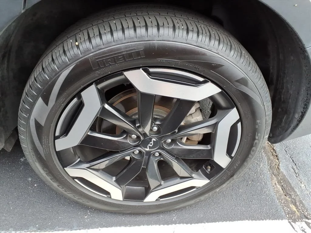 Used 2025 Gray Kia S image 8