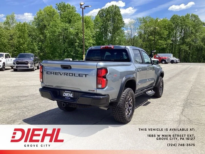 Used 2025 Gray Chevrolet ZR2 image 7