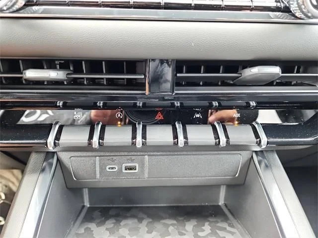 2026 GMC Canyon Elevation - Photo 22