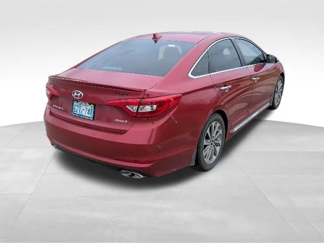 Used 2017 Red Hyundai Sport image 3