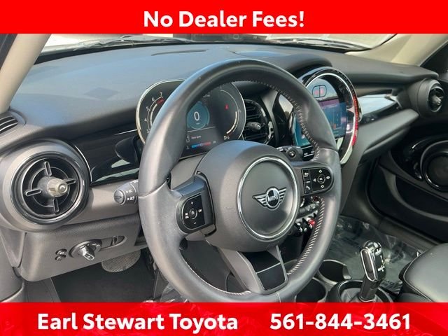 Used 2023 Gray MINI Signature image 27