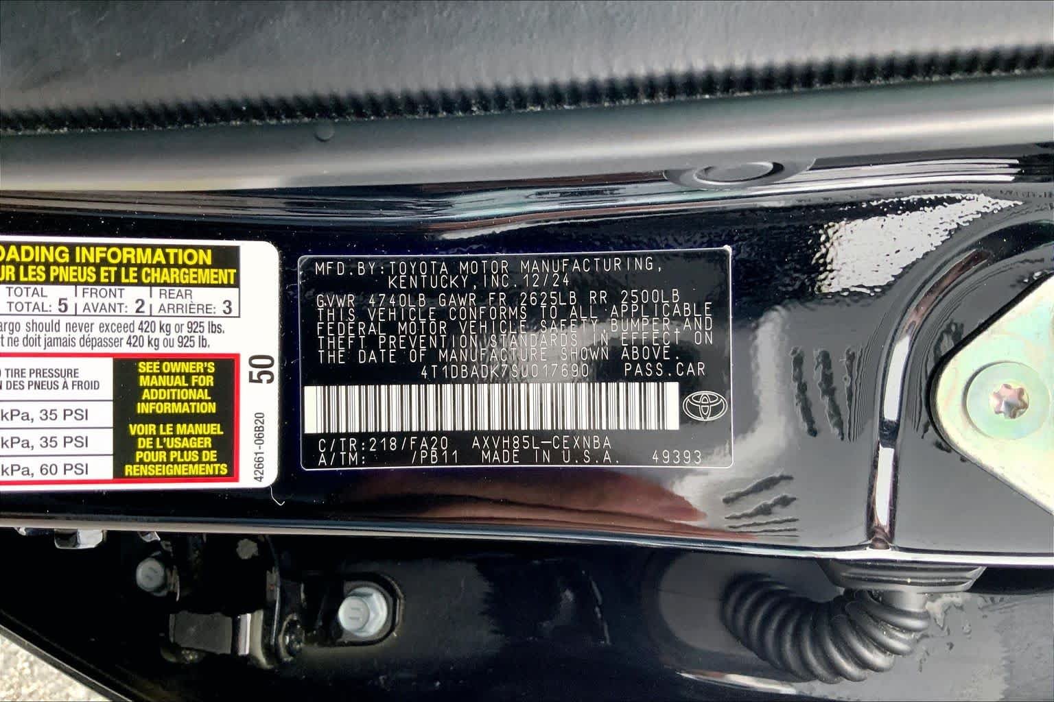 Used 2025 Midnight Black Metallic Toyota LE image 30