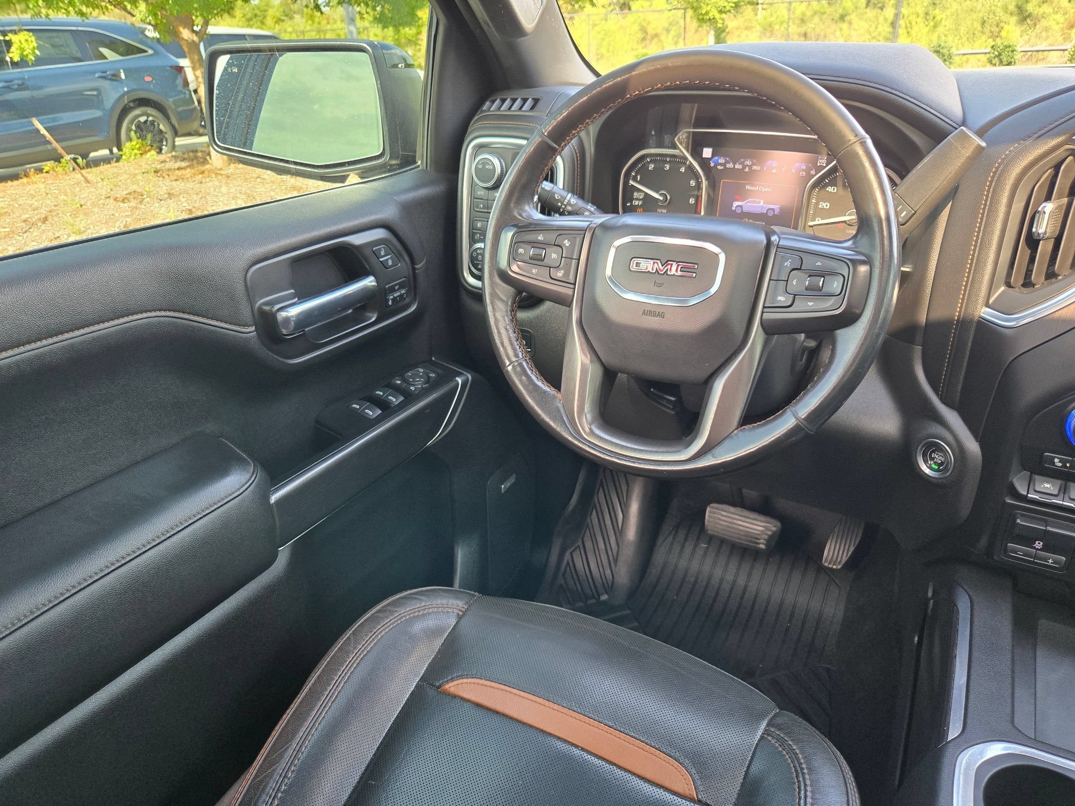 Used 2020 Onyx Black GMC AT4 image 9
