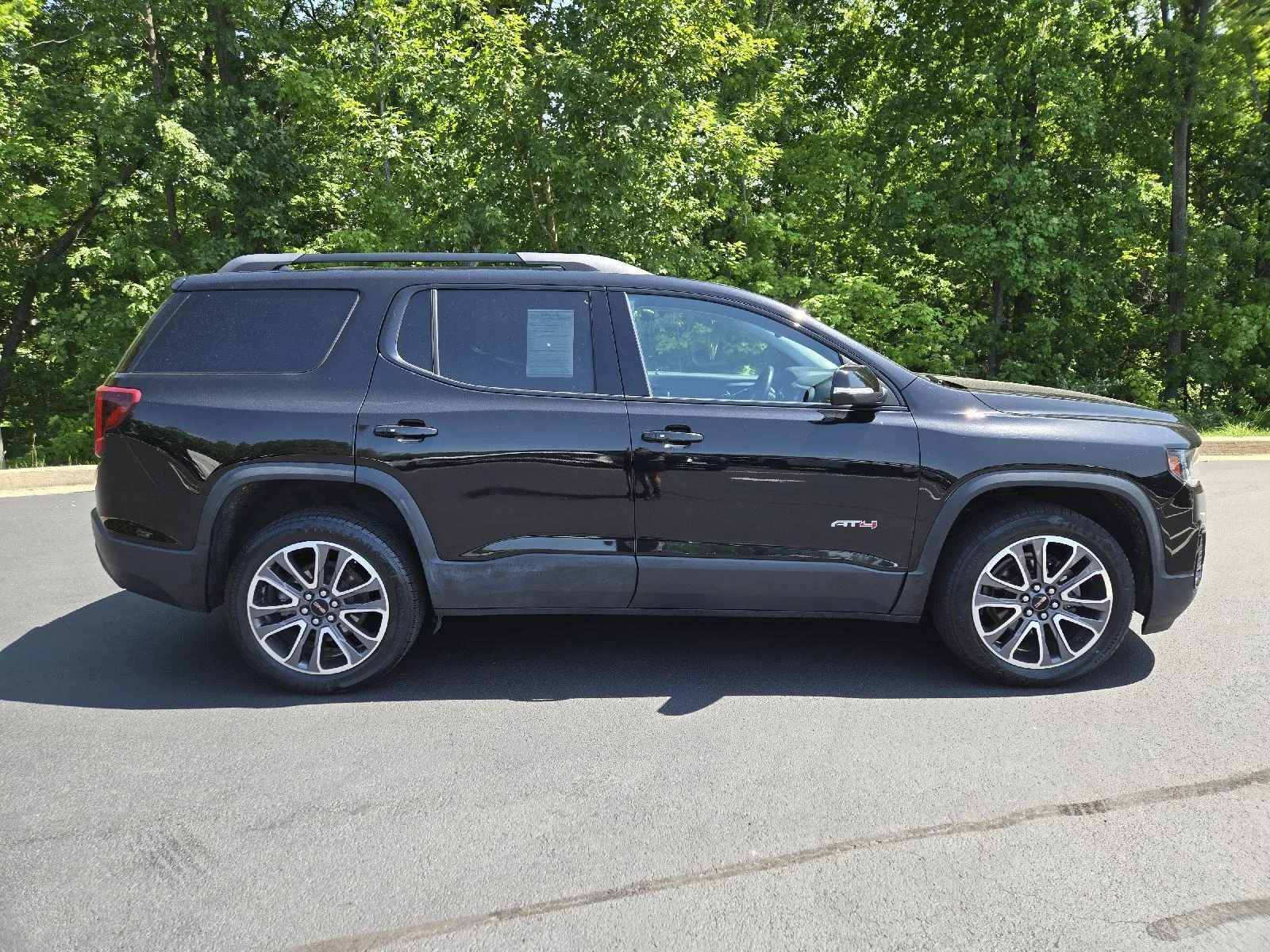 Used 2020 Ebony Twilight Metallic GMC AT4 image 2