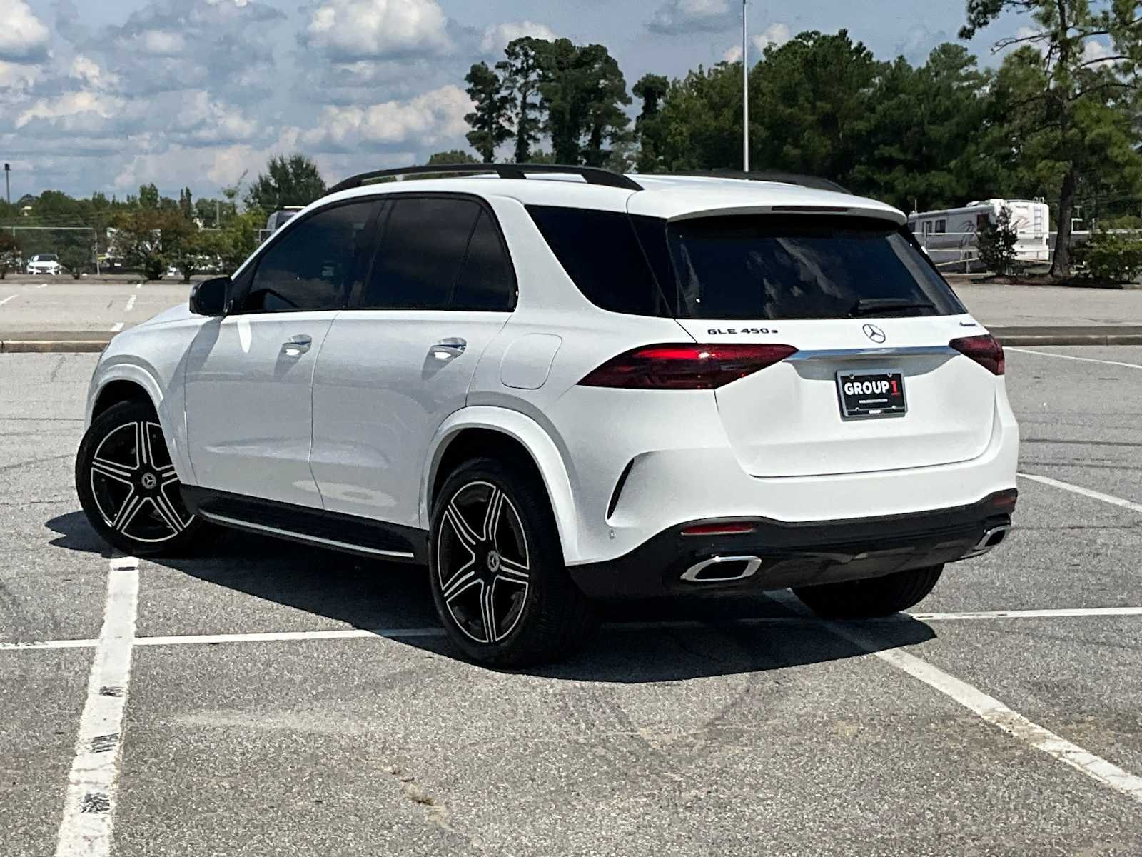 Certified Used 2025 Polar White Mercedes-Benz GLE 450e image 41