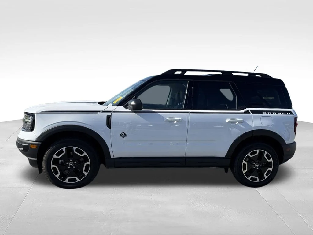 Used 2024 White Ford Outer Banks image 2