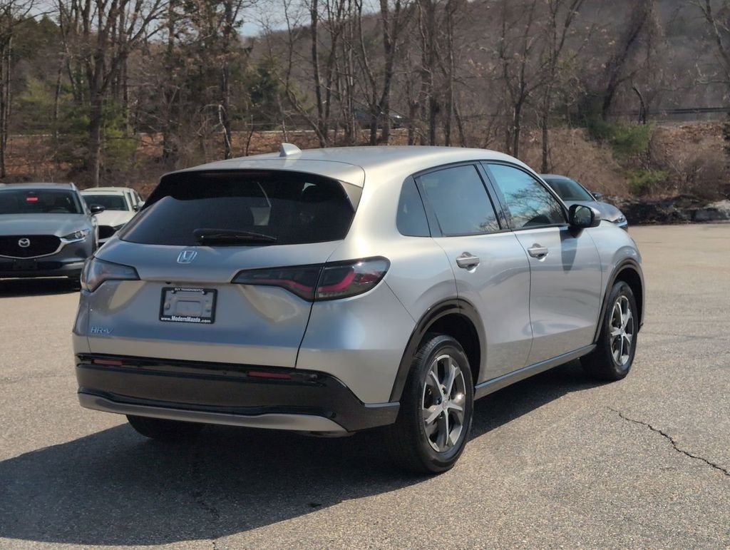 Used 2024 Silver Honda EX-L image 4