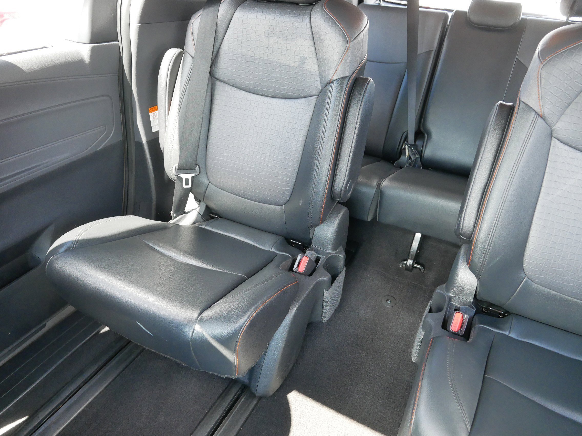 2021 Toyota Sienna XSE - Photo 12