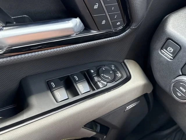 2026 Chevrolet Silverado 2500 HD ZR2 - Photo 18
