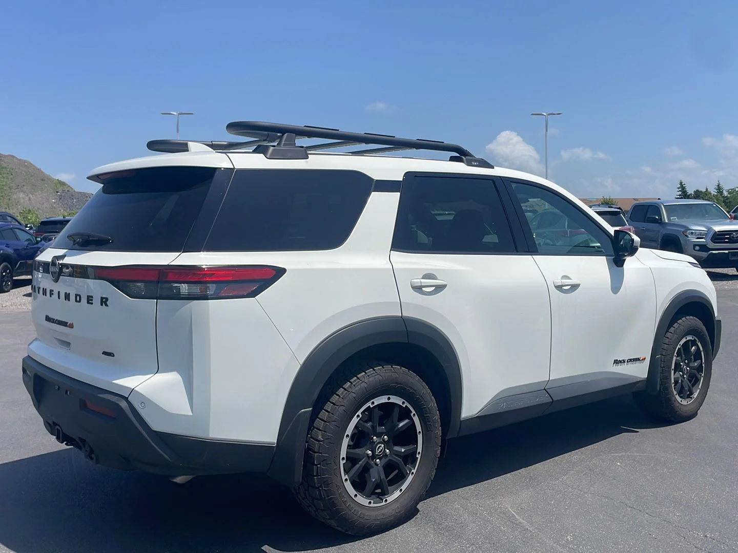 Used 2025 Glacier White Nissan Rock Creek image 8