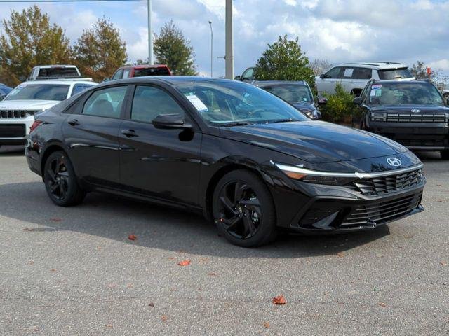 New 2026 Black Hyundai SEL Sport image 3