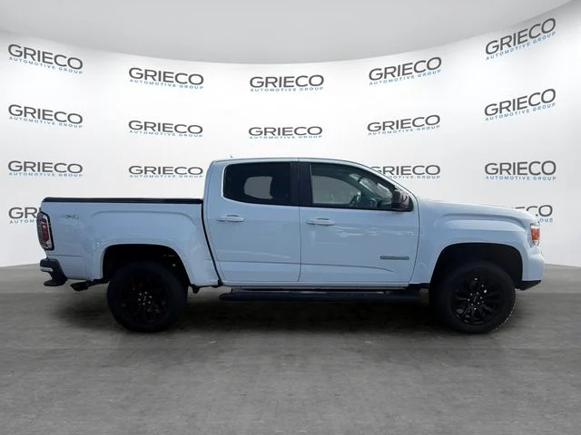 Used 2022 White GMC Elevation image 8