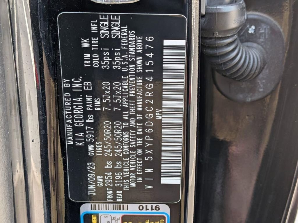 Used 2024 Black Kia S image 34